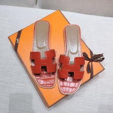 Hermes Slippers